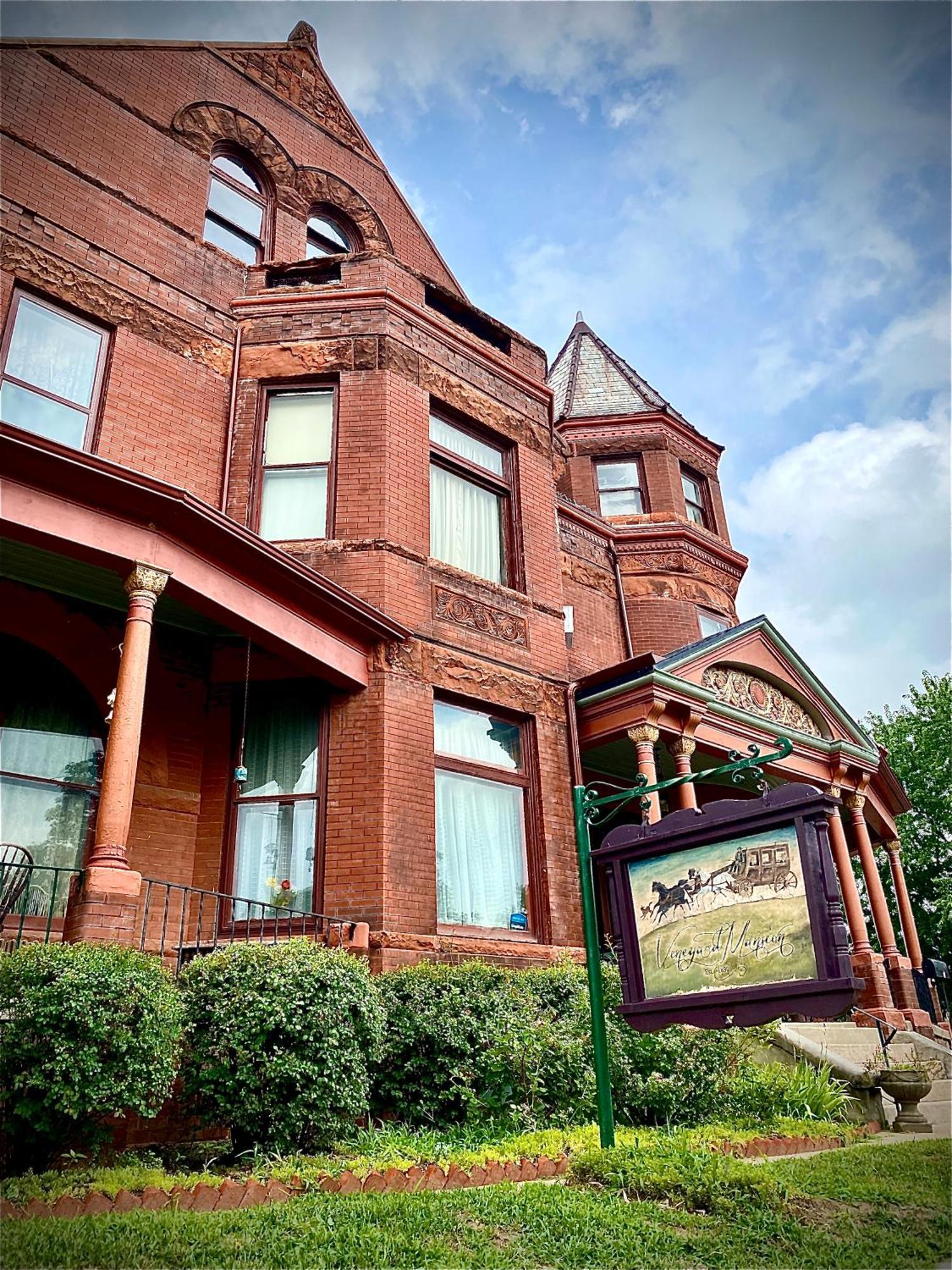 Vineyard Mansion Carriage House Villa Saint Joseph Exterior photo